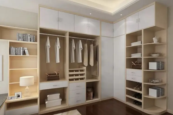 定制衣柜加盟有優(yōu)勢(shì)嗎?加盟定制衣柜有哪些優(yōu)勢(shì)?